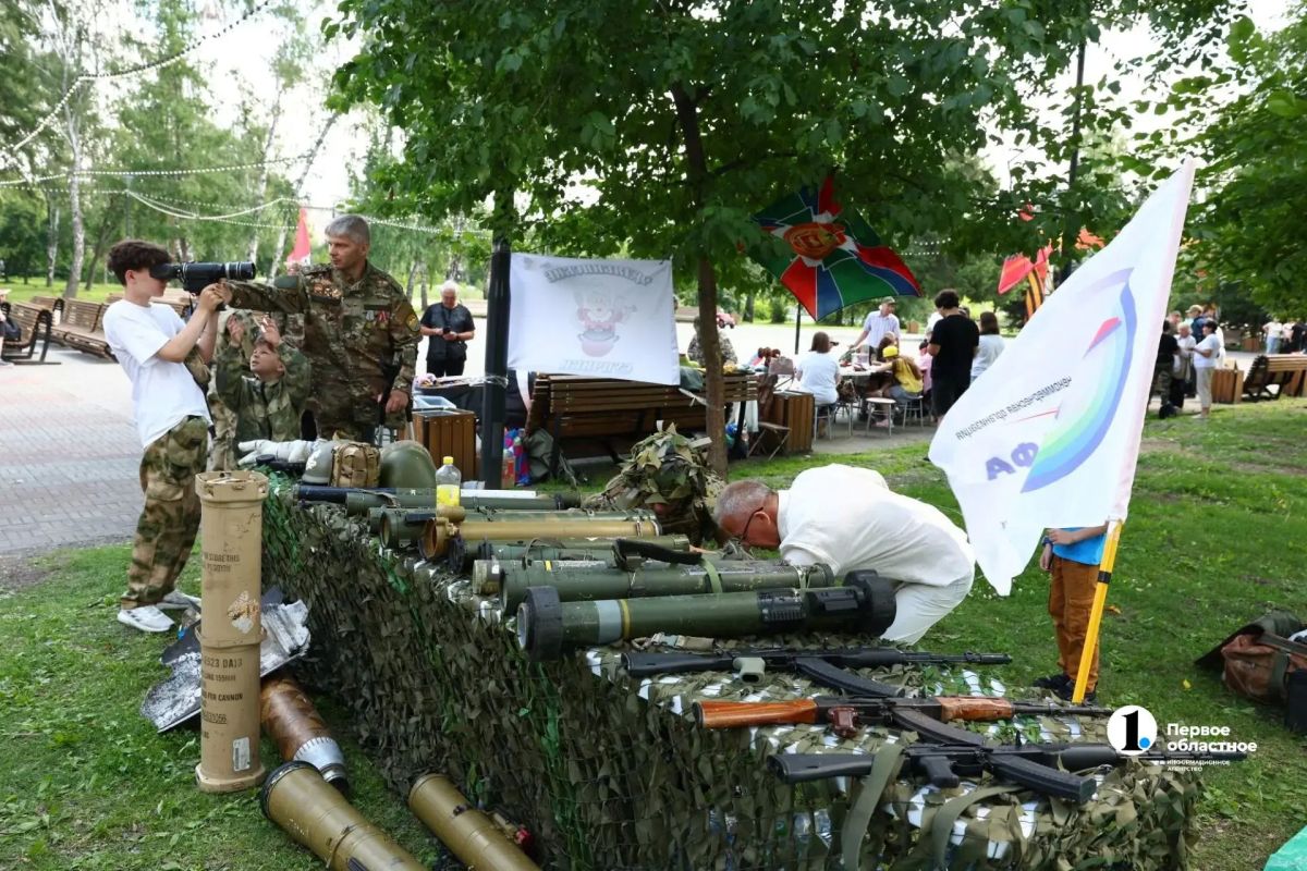В челябинском Саду Победы сегодня проходит праздник, приуроченный ко Дню ветеранов боевых действий В челябинском Саду Победы сегодня проходит праздник, приуроченный ко Дню ветеранов боевых действий