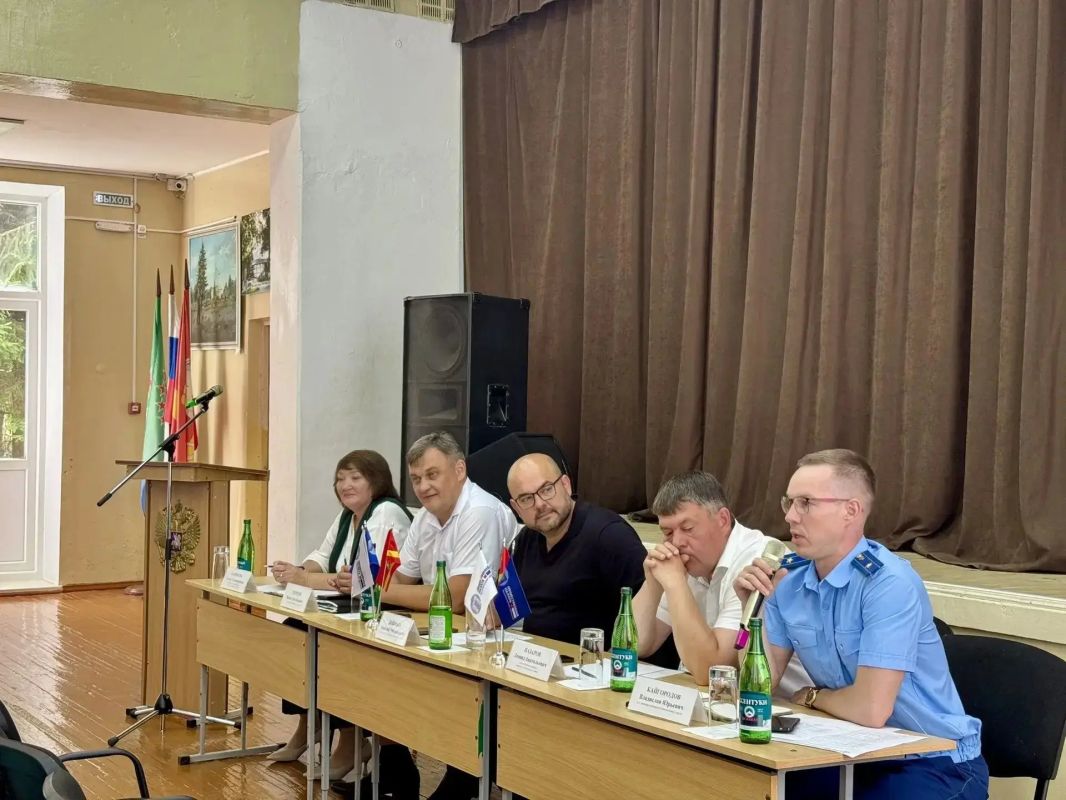 Ашинская городская прокуратура приняла участие в работе Общественной палаты Челябинской области Ашинская городская прокуратура приняла участие в работе Общественной палаты Челябинской области