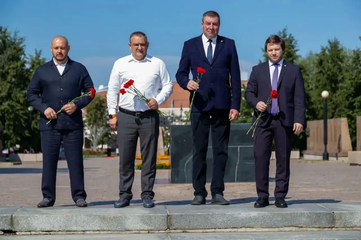Первый заместитель руководителя Росгранстроя Артем Русанов провел рабочую встречу с коллективом Челябинского филиала Первый заместитель руководителя Росгранстроя Артем Русанов провел рабочую встречу с коллективом Челябинского филиала