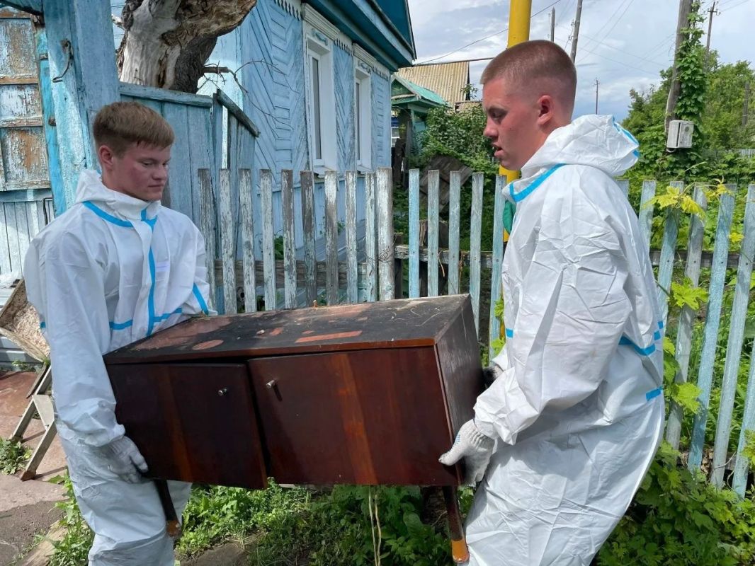 «Челябинская область – большая семья»: фестиваль объединяет, а волонтёры помогают делом! «Челябинская область – большая семья»: фестиваль объединяет, а волонтёры помогают делом!