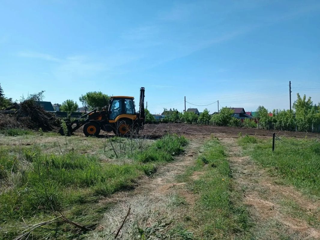 Село Кулуево преображается: в парке культуры и отдыха продолжаются работы Село Кулуево преображается: в парке культуры и отдыха продолжаются работы