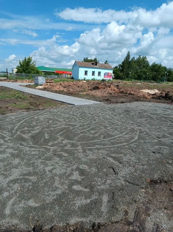 Село Кулуево преображается: в парке культуры и отдыха продолжаются работы Село Кулуево преображается: в парке культуры и отдыха продолжаются работы