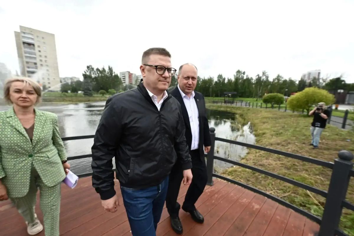 Алексей Текслер оценил новое общественное пространство «Энергия воды» в Озерске Алексей Текслер оценил новое общественное пространство «Энергия воды» в Озерске