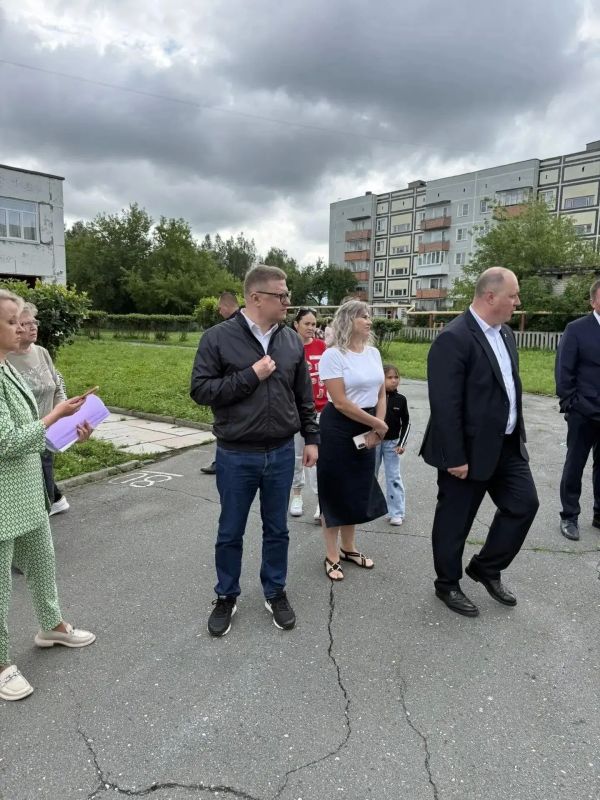 Губернатор Челябинской области Алексей Текслер работает в Озерском городском округе Губернатор Челябинской области Алексей Текслер работает в Озерском городском округе