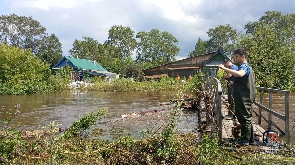 В Верхнеуфалейском городском округе от воды освободились еще 38 жилых домов В Верхнеуфалейском городском округе от воды освободились еще 38 жилых домов