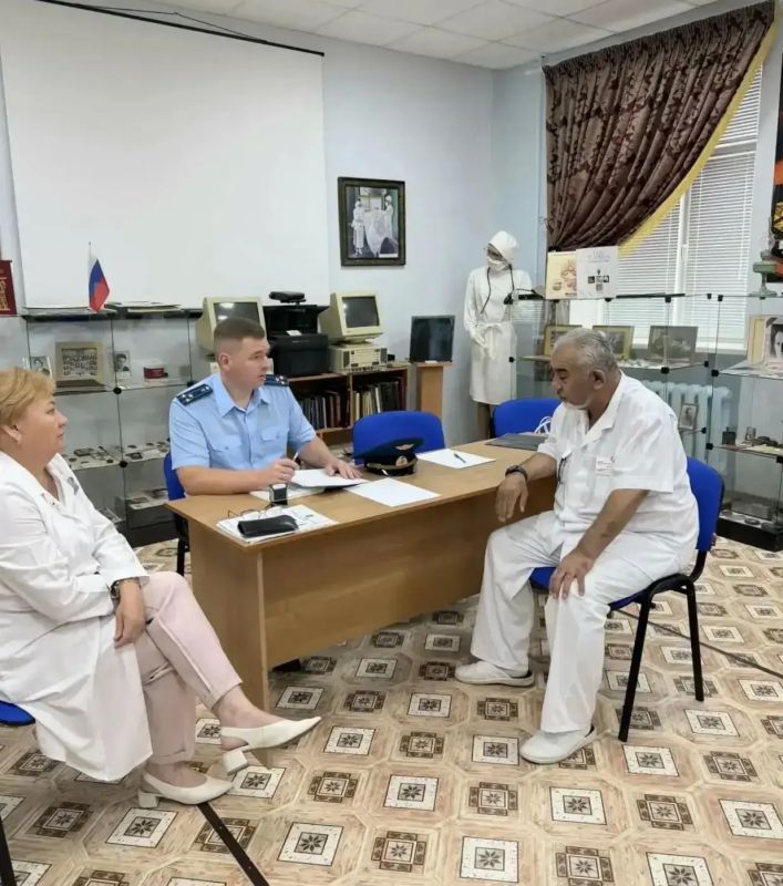 Прокурор Ленинского района города Магнитогорска провел выездной прием граждан в туберкулезной больнице