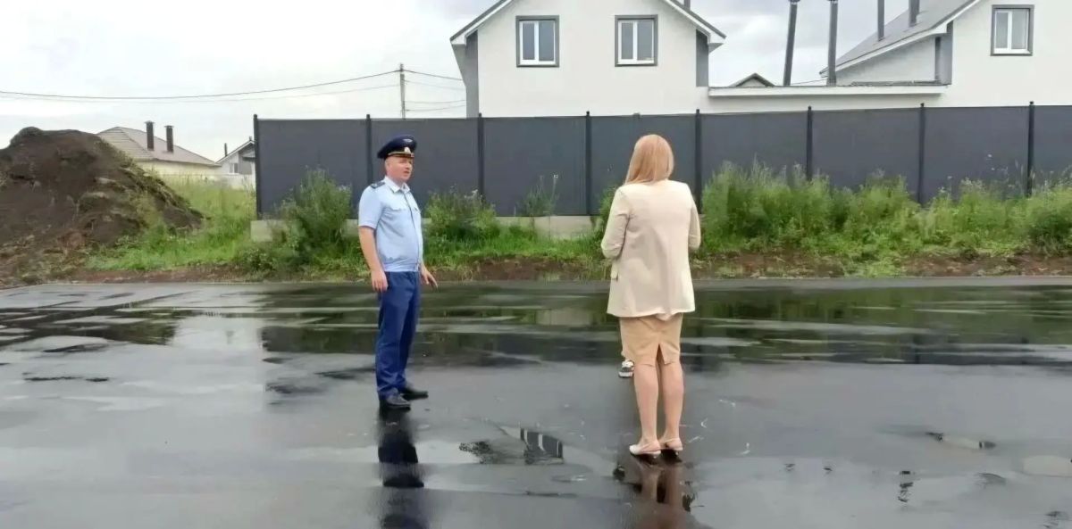 Прокурор Ленинского района г. Магнитогорска проверил ход работ по комплексному благоустройству жилых районов Прокурор Ленинского района г. Магнитогорска проверил ход работ по комплексному благоустройству жилых районов