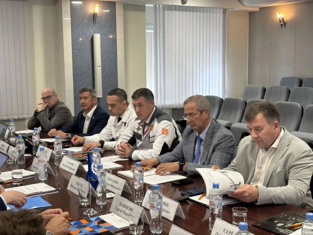 На южноуральском предприятии обсудили вектор устойчивого развития промышленности На южноуральском предприятии обсудили вектор устойчивого развития промышленности