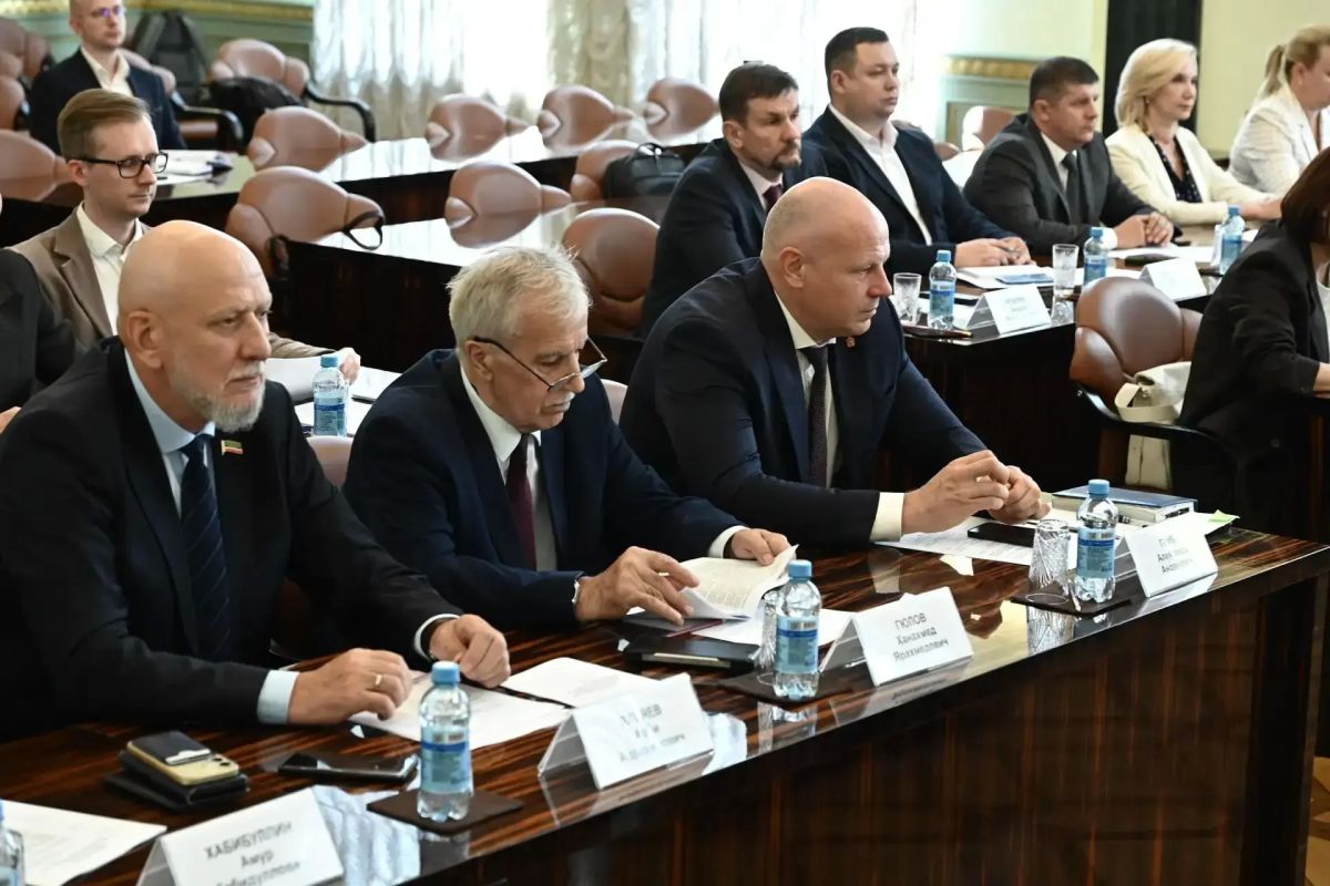 Алексей Текслер провел заседание Совета по реализации государственной национальной политики Алексей Текслер провел заседание Совета по реализации государственной национальной политики