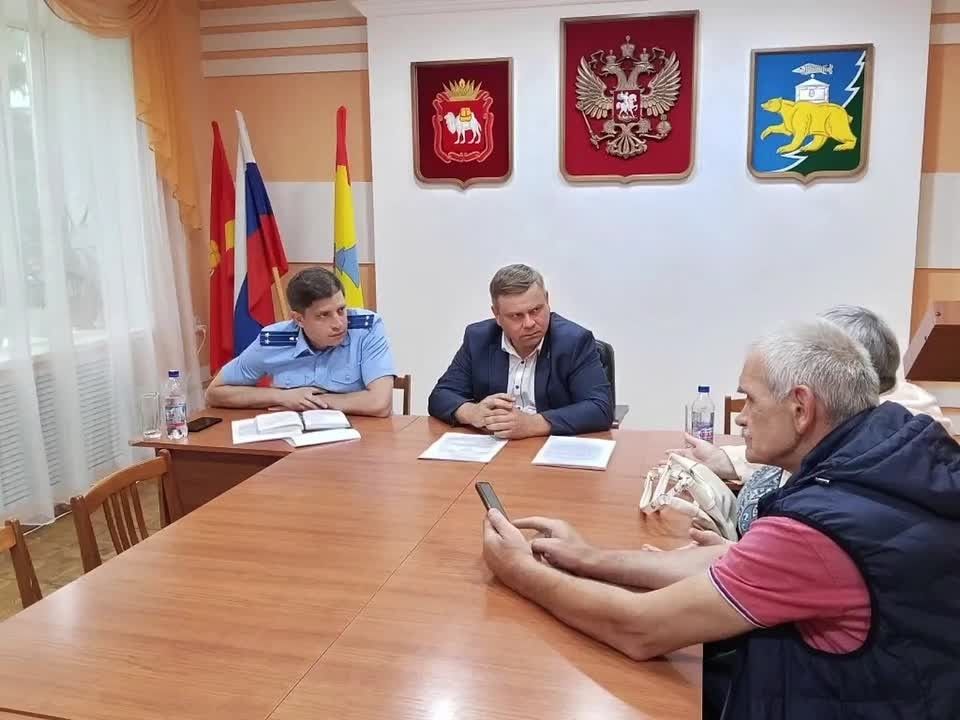 Прокурор Нязепетровского района провёл личный прием граждан