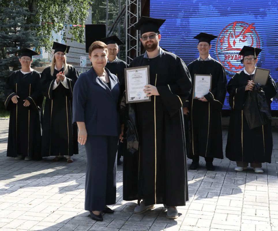На территории Магнитогорской школыинтерната с углубленным изучением предметов для перспективных детей в Абзаково завершилась профильная смена «Эрудит» На территории Магнитогорской школыинтерната с углубленным изучением предметов для перспективных детей в Абзаково завершилась профильная смена «Эрудит»