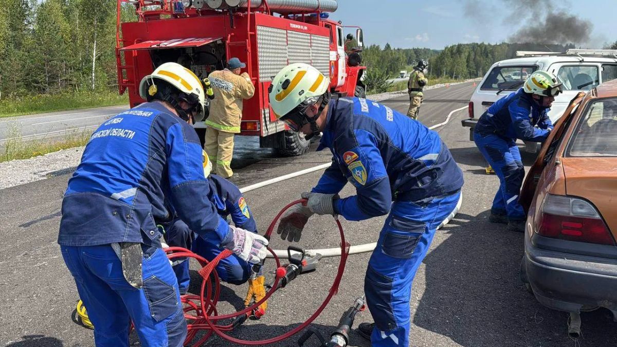 Экстренные службы отработали по реальному сценарию: массовое ДТП на М5 под Симом Экстренные службы отработали по реальному сценарию: массовое ДТП на М5 под Симом