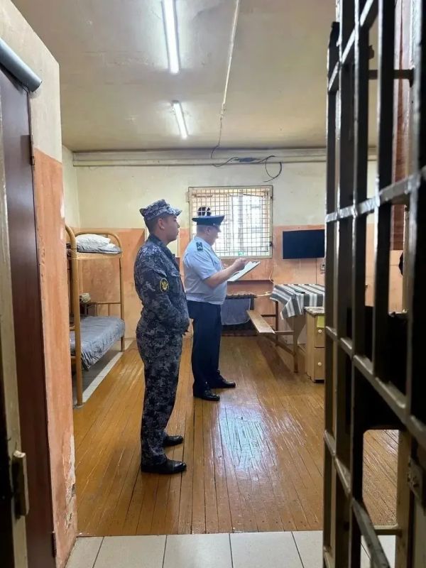 Магнитогорский прокурор по надзору за соблюдением законов в исправительных учреждениях Челябинской области проверил тюрьму, расположенную в городе Верхнеуральске Магнитогорский прокурор по надзору за соблюдением законов в исправительных учреждениях Челябинской области проверил тюрьму, расположенную в городе Верхнеуральске