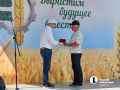 Губернатор Алексей Текслер присвоил звание «Заслуженный работник сельского хозяйства Челябинской области» главе КФХ Николаю Шаманину