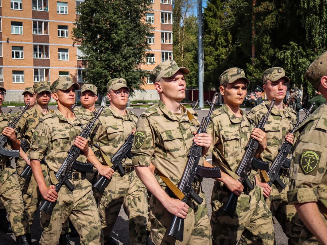 Поздравляем с принятием Военной присяги военнослужащих 33-й бригады оперативного назначения Северо-Западного округа Росгвардии! Поздравляем с принятием Военной присяги военнослужащих 33-й бригады оперативного назначения Северо-Западного округа Росгвардии!