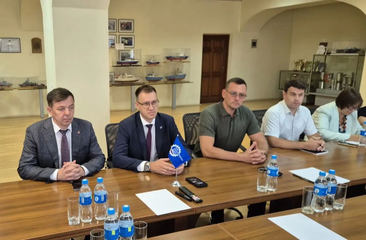 Южноуральские промышленники усиливают сотрудничество с дальневосточными партнерами Южноуральские промышленники усиливают сотрудничество с дальневосточными партнерами