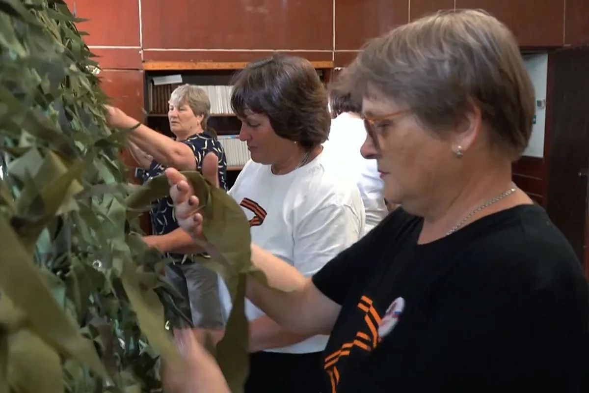 Волонтёры Алтайского края отправили полезный груз в зону СВО Волонтёры Алтайского края отправили полезный груз в зону СВО