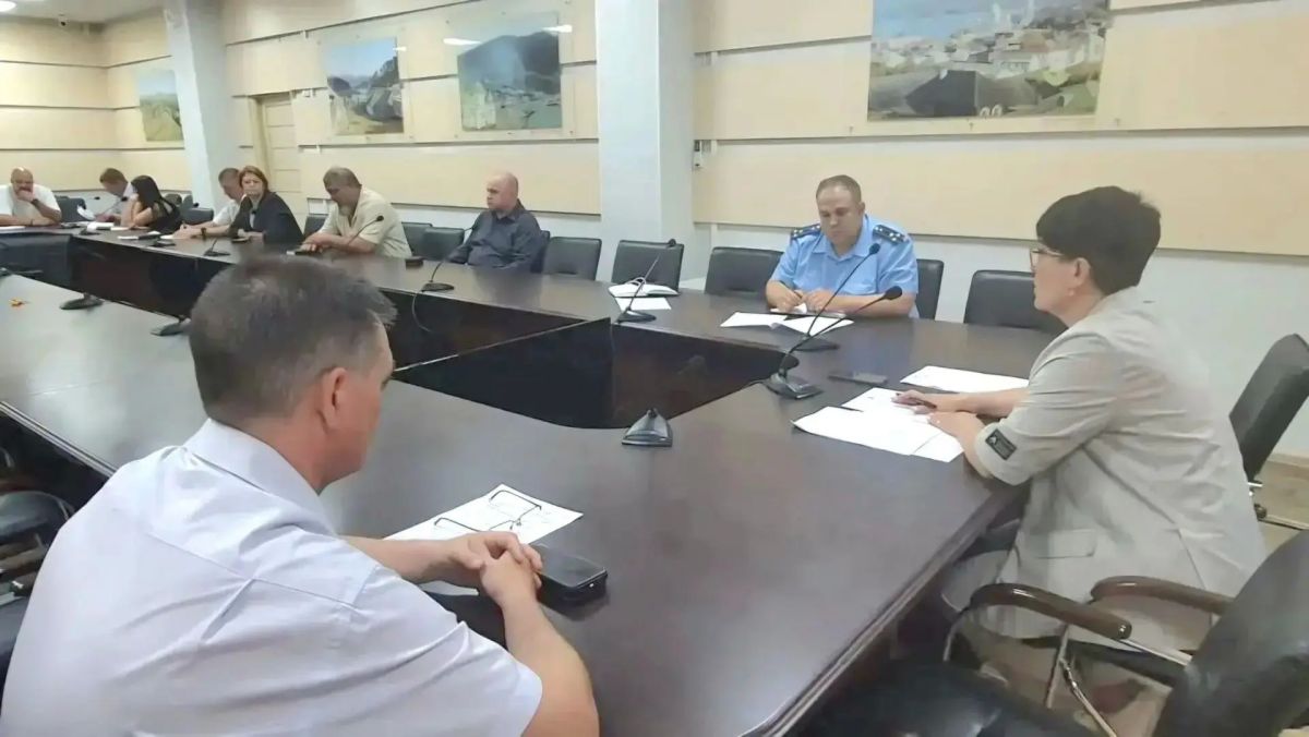 Прокурор г. Златоуста принял участие в заседании комиссии по оказанию социальной помощи участникам спецоперации и членам их семей Прокурор г. Златоуста принял участие в заседании комиссии по оказанию социальной помощи участникам спецоперации и членам их семей
