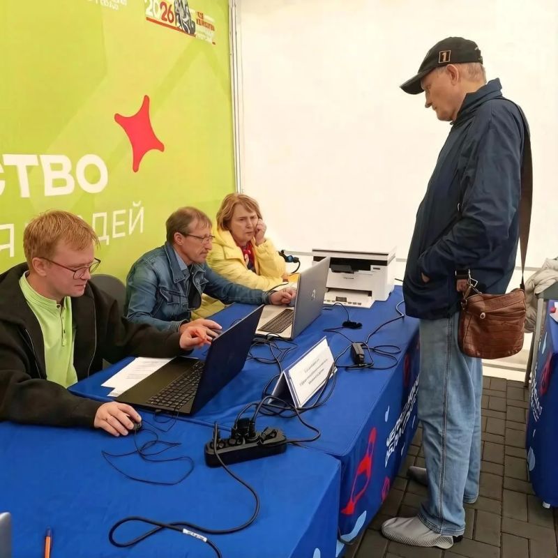 Фестиваль «Большая семья» проходит в Еткуле, и в нем принимает участие начальник Троицкого территориального отдела Главного управления Алексей Бойцов Фестиваль «Большая семья» проходит в Еткуле, и в нем принимает участие начальник Троицкого территориального отдела Главного управления Алексей Бойцов