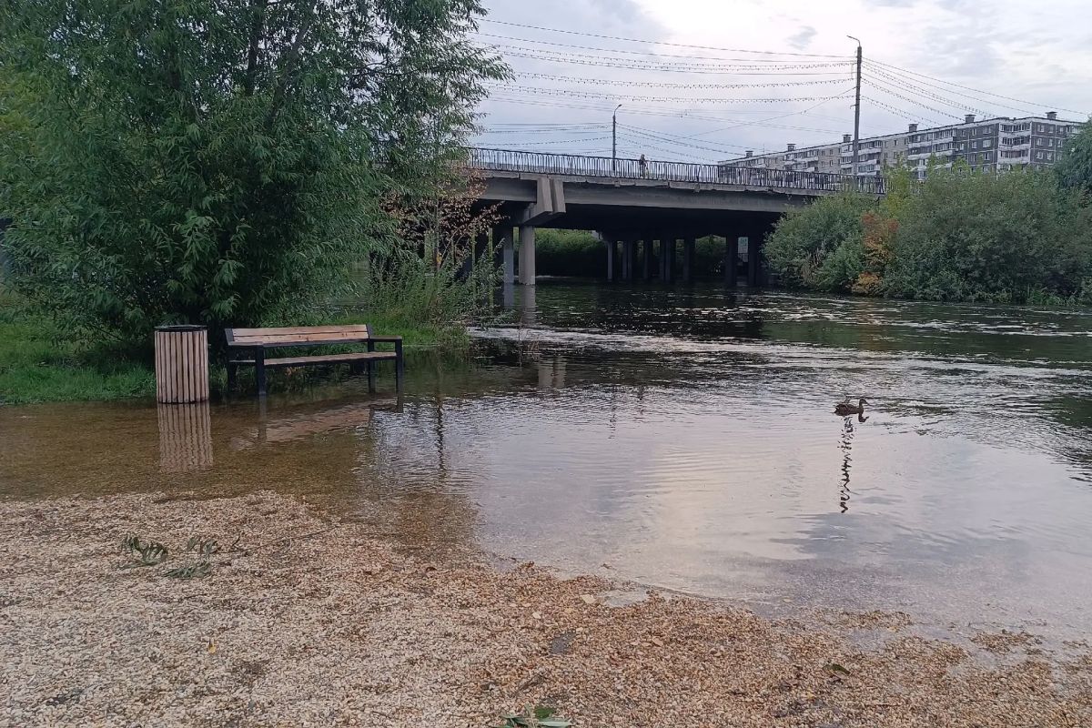 На Шершневском водохранилище с завтрашнего дня, 7 августа, увеличат сброс воды до 80 кубометров в секунду