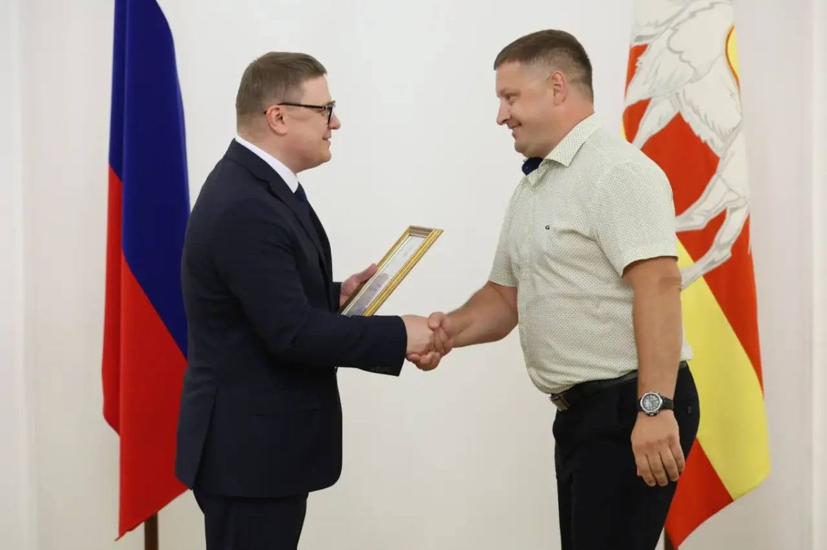 Алексей Текслер отметил вклад южноуральцев в развитие спорта Алексей Текслер отметил вклад южноуральцев в развитие спорта