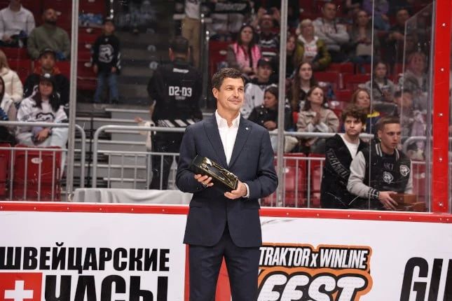 Генеральный директор хоккейного клуба «Трактор» Иван Савин награжден медалью «За заслуги перед Челябинской областью» III степени