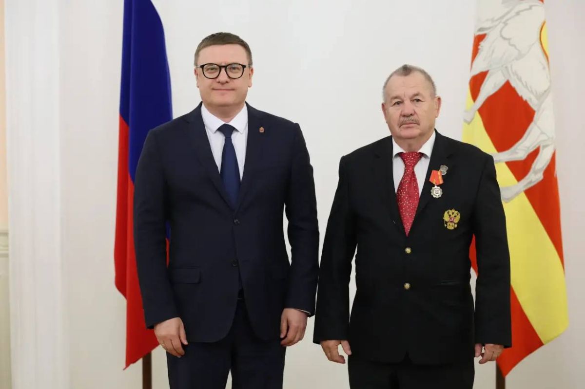 Алексей Текслер отметил вклад южноуральцев в развитие спорта Алексей Текслер отметил вклад южноуральцев в развитие спорта