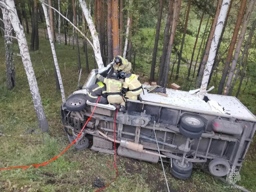 В Челябинской области спасли водителя после ДТП