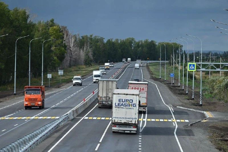 Федеральные трассы в Челябинской области закрыли для фур из-за жары