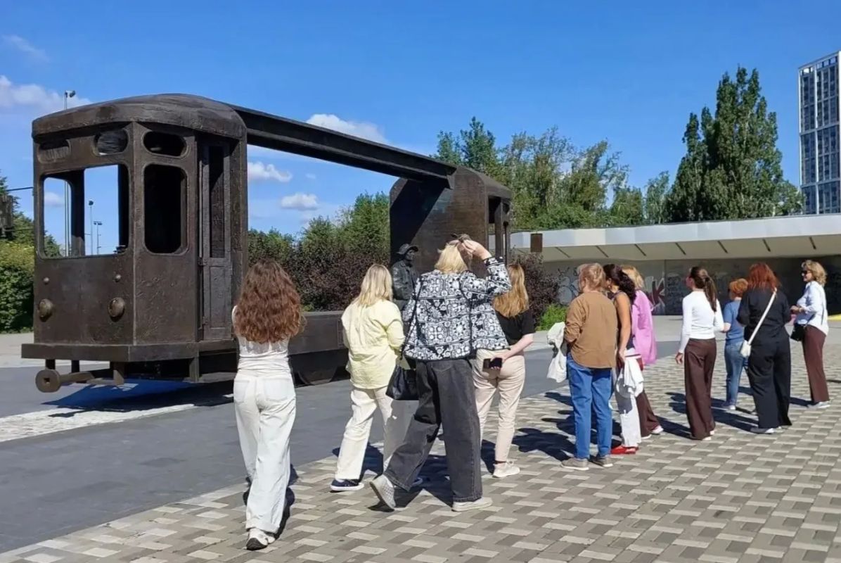 Челябинская и Свердловская область совместно создадут туристический маршрут-конструктор Челябинская и Свердловская область совместно создадут туристический маршрут-конструктор