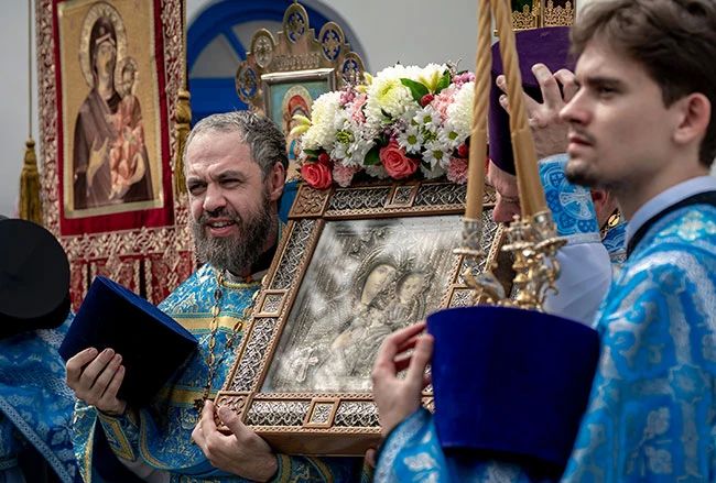Вчера, 10 августа, православные верующие праздновали день Смоленской иконы Божией Матери Вчера, 10 августа, православные верующие праздновали день Смоленской иконы Божией Матери