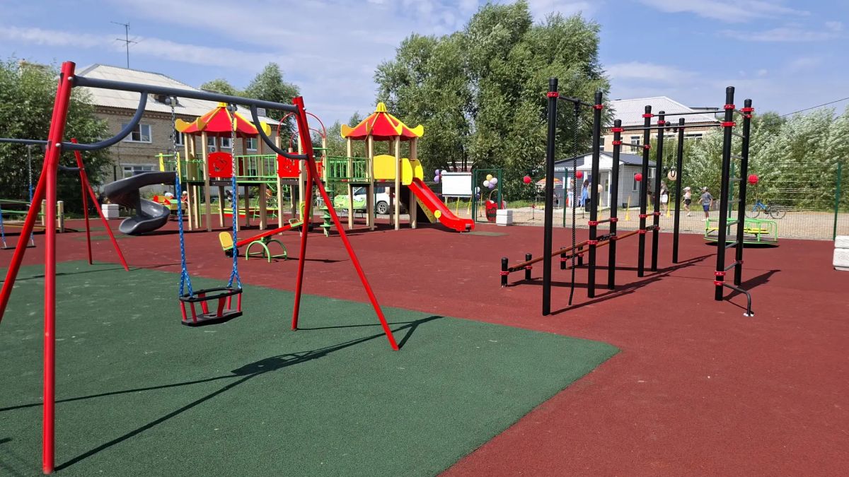 В Нагорном открылась детская площадка! В Нагорном открылась детская площадка!
