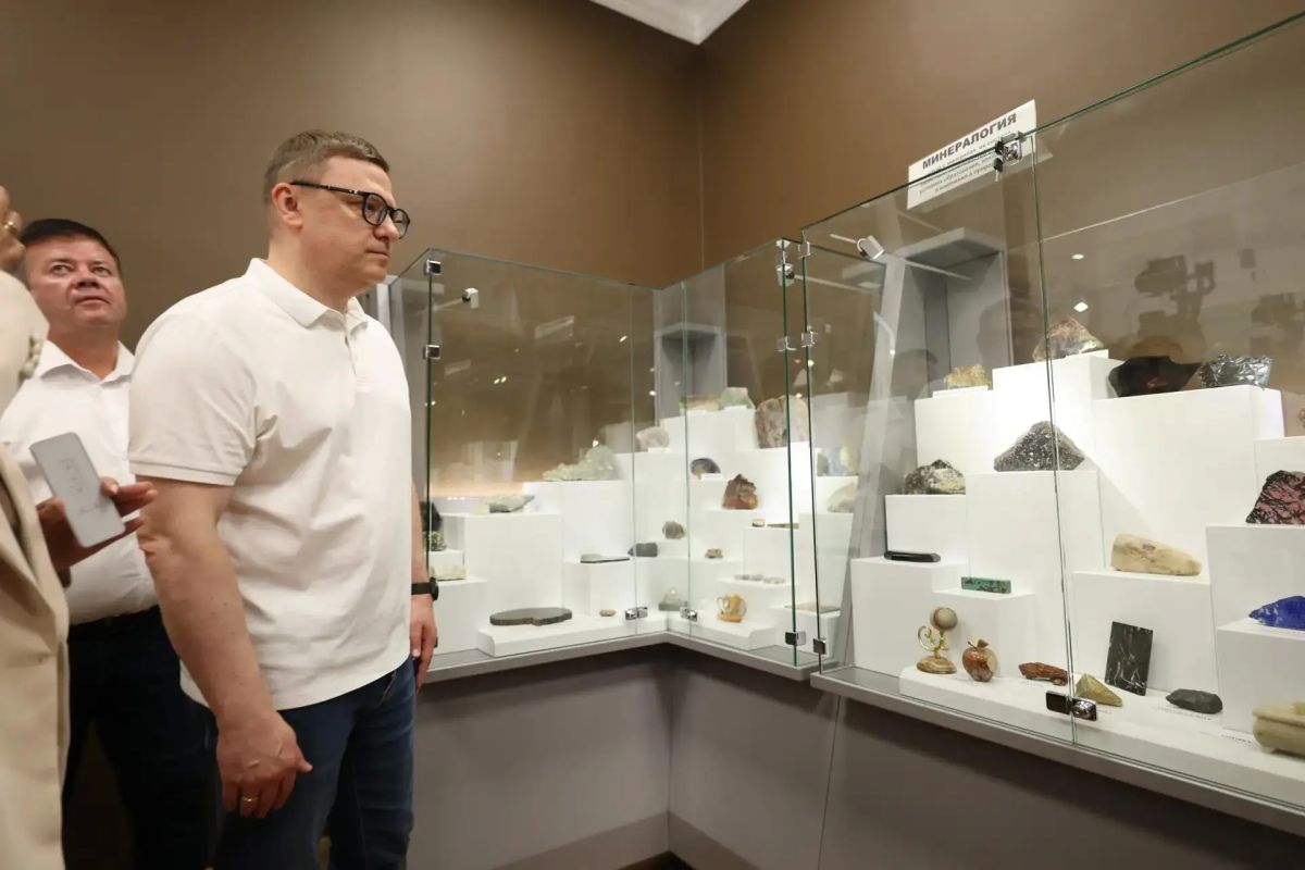 Алексей Текслер оценил результаты реконструкции музейно-выставочного центра в Нязепетровске Алексей Текслер оценил результаты реконструкции музейно-выставочного центра в Нязепетровске