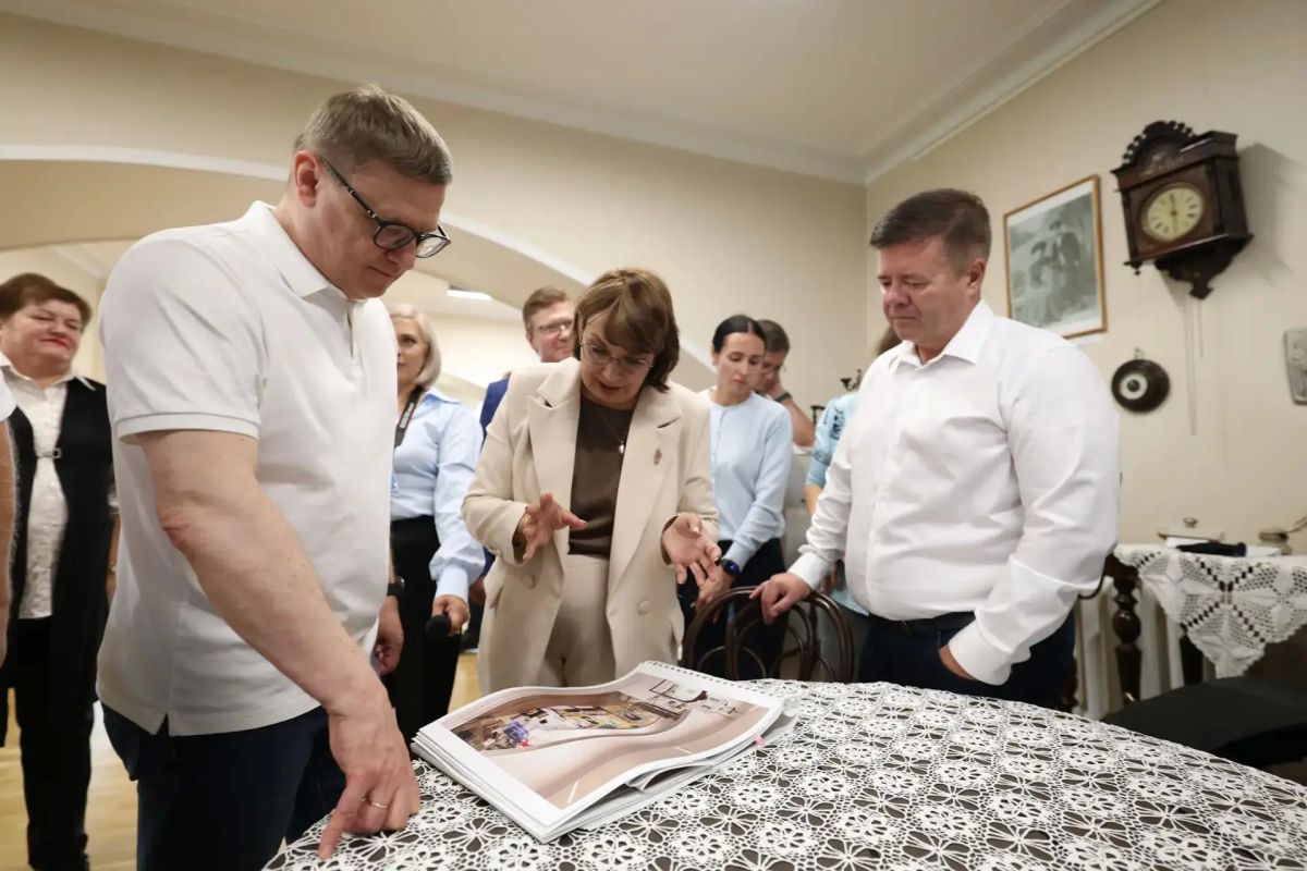 Алексей Текслер оценил результаты реконструкции музейно-выставочного центра в Нязепетровске Алексей Текслер оценил результаты реконструкции музейно-выставочного центра в Нязепетровске