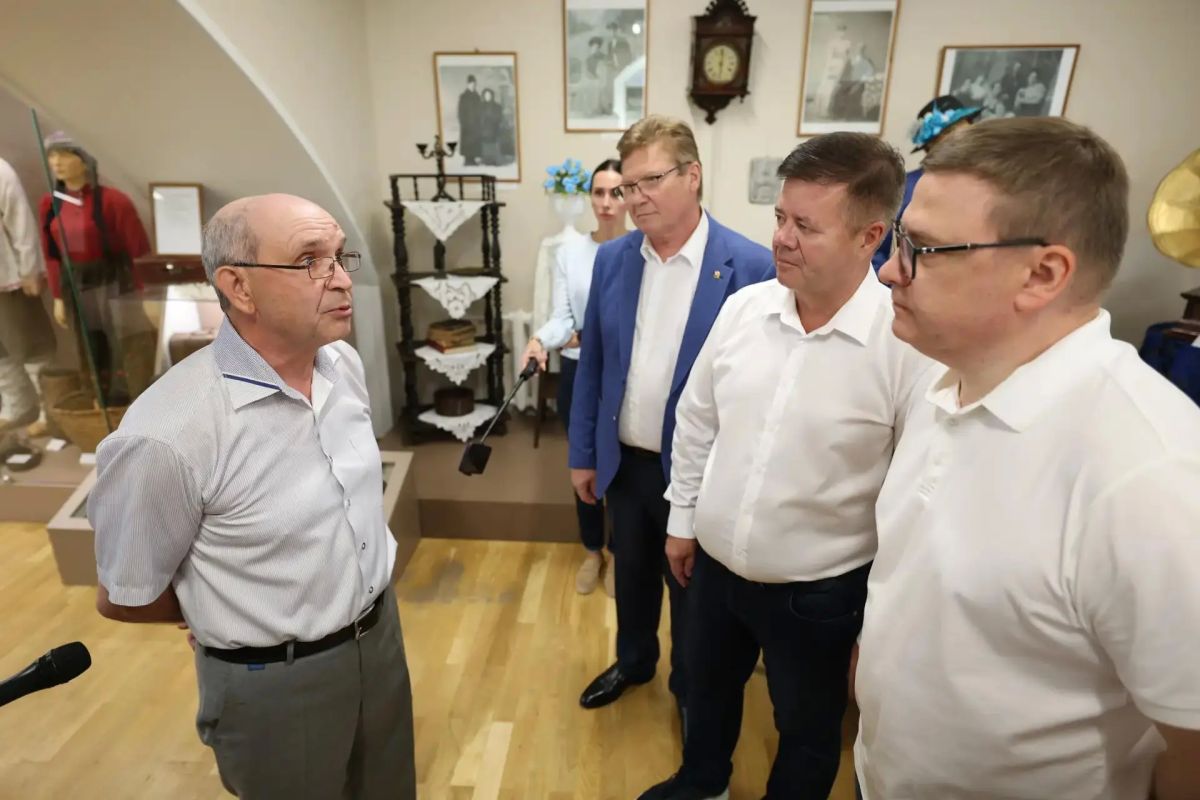 Алексей Текслер оценил результаты реконструкции музейно-выставочного центра в Нязепетровске