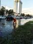 В городе «сливают» последствия ливня
