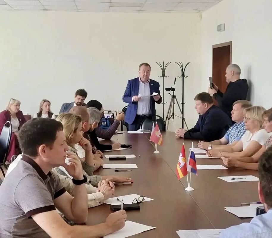 Избирком не допустил до выборов двух самовыдвиженцев: Наумова и Корнева Избирком не допустил до выборов двух самовыдвиженцев: Наумова и Корнева