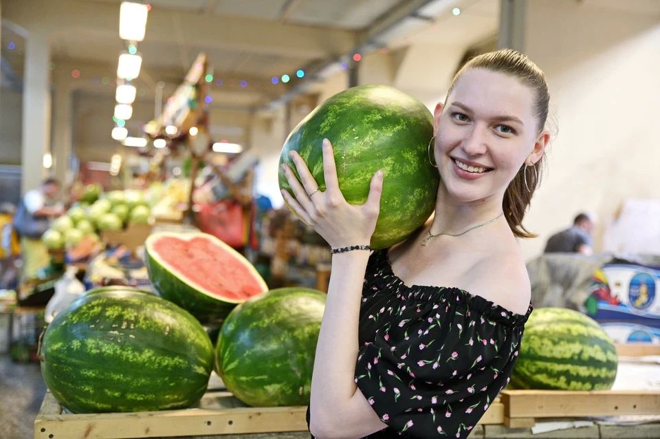 Около 1,2 тысячи тонн овощей, фруктов, орехов и другой растительной продукции провезли в Россию через Челябинскую область за неделю