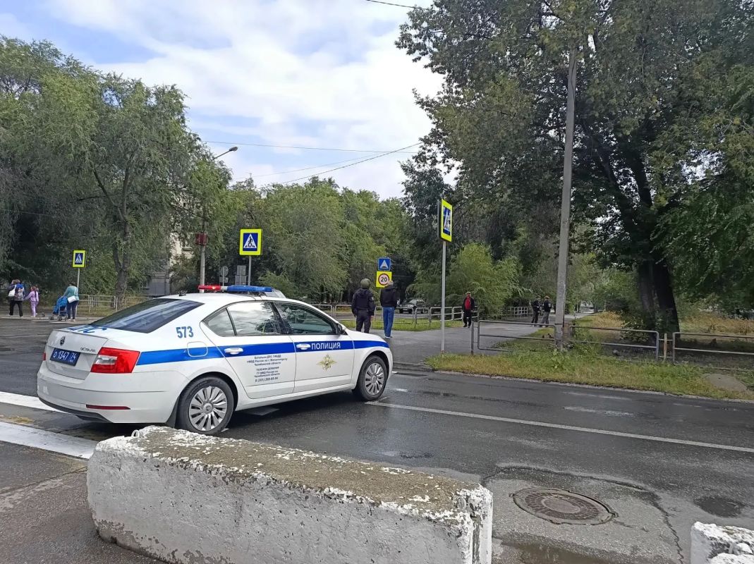 Оперативной группой в г. Магнитогорске проводится антитеррористическая тренировка Оперативной группой в г. Магнитогорске проводится антитеррористическая тренировка