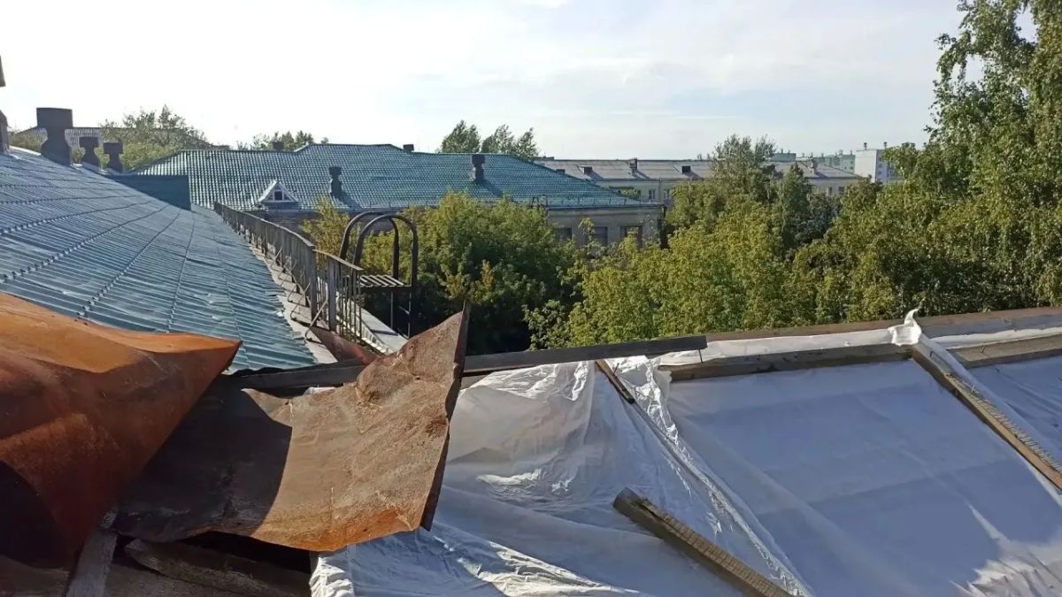 Прокуратура Металлургического района г.Челябинска контролирует ход выполнения капитального ремонта кровли образовательной организации Прокуратура Металлургического района г.Челябинска контролирует ход выполнения капитального ремонта кровли образовательной организации