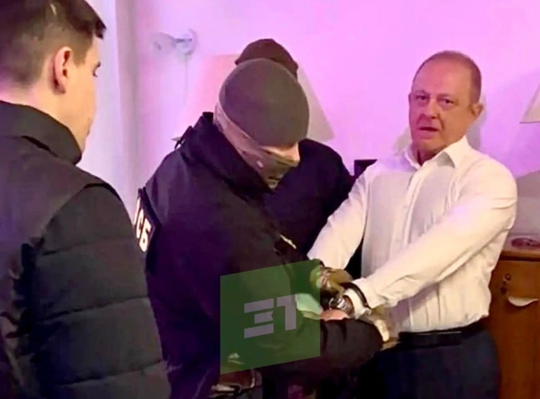 Бывший глава Роспотребнадзора Анатолий Семенов и его сын вернутся в СИЗО