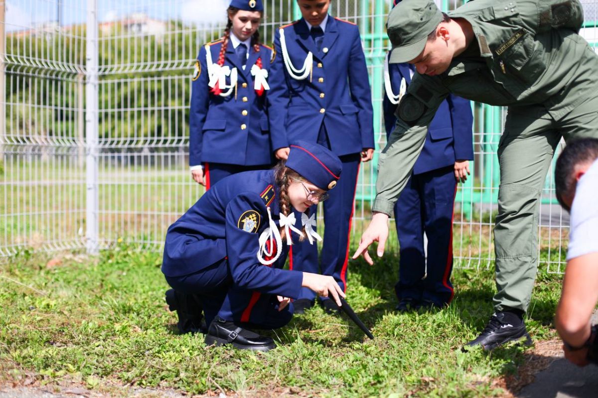 Круглосуточно на связи. Новости в МАХ раньше, подписывайтесь на Челябинский Следком Круглосуточно на связи. Новости в МАХ раньше, подписывайтесь на Челябинский Следком