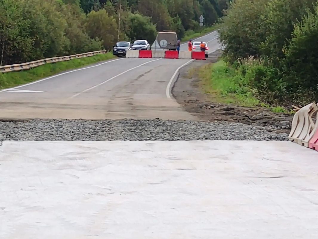 Открыто движение транспорта на участке автодороги Куса-Магнитка (км 15) Открыто движение транспорта на участке автодороги Куса-Магнитка (км 15)