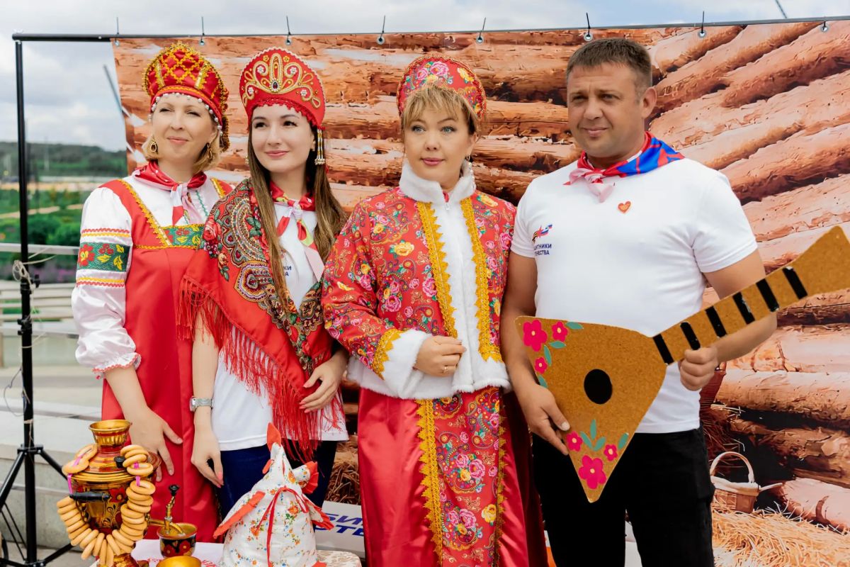 Фестиваль «Челябинская область – большая семья» сделал остановку в Вишневогорске Фестиваль «Челябинская область – большая семья» сделал остановку в Вишневогорске