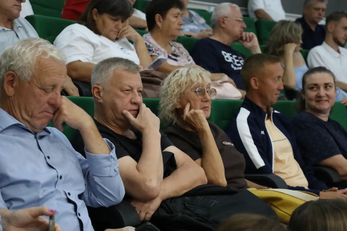 Главный специалист по профориентационной работе ПАО «ММК» Владимир Дремов провел рабочую встречу с представителями спортивных школ, организаций и профильных подразделений Главный специалист по профориентационной работе ПАО «ММК» Владимир Дремов провел рабочую встречу с представителями спортивных школ, организаций и профильных подразделений