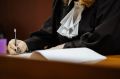 Подросток пойдет под суд за перепродажу банковских карт мошенникам