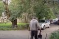 В Челябинске бездомный украл сумку с деньгами