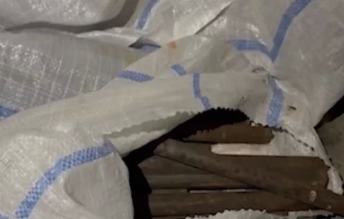 В Челябинске троих мужчин судят за нападение на пешехода с арматурой и пневматикой