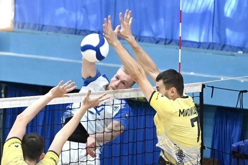 Челябинское «Динамо» — серебряные призеры турнира по волейболу памяти Виктора Давыдова и Анатолия Порошина Челябинское «Динамо» — серебряные призеры турнира по волейболу памяти Виктора Давыдова и Анатолия Порошина