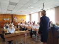 Руководители подразделений областного полицейского Главка провели для школьников в День знаний профилактиктические беседы